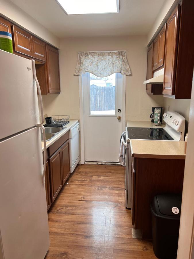 Lovely Two Bedroom, Minutes Away From Downtown Anchorage Extérieur photo